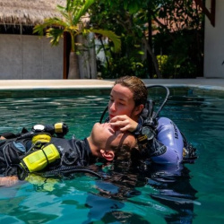 5- rescue pool training