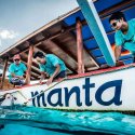 2. boat manta diving