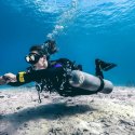 6. Diving in the Gilis with sidemount