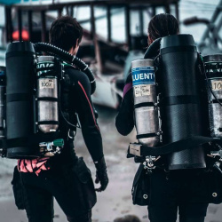 2. Ready to go diving