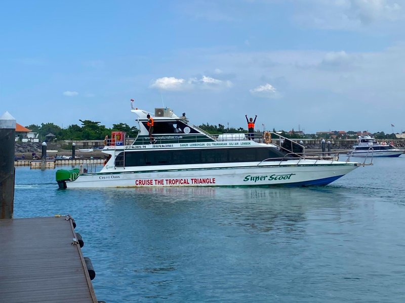 1 - Scoot Crown Oasis