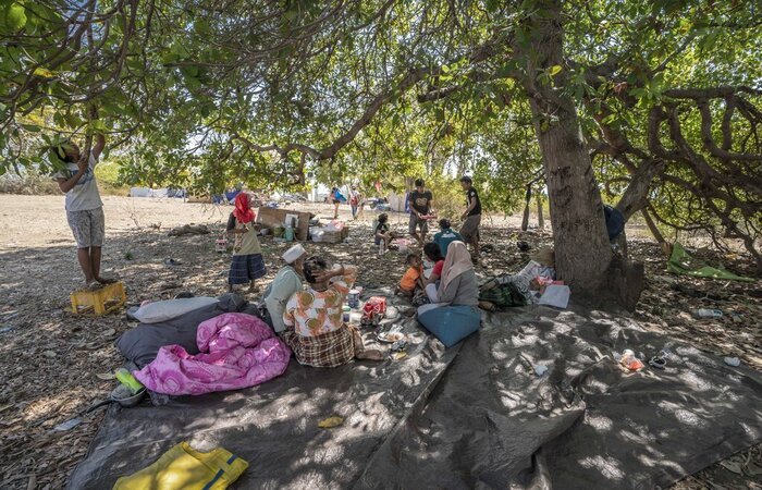 locals in need of roof