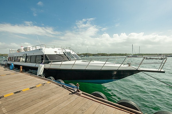 Blue Water Express fast boat from Gili Trawangan to Bali