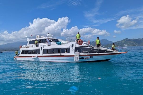 ferry bali to gili trawangan