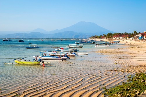 Bali Lembongan Travel Tips View Mountain