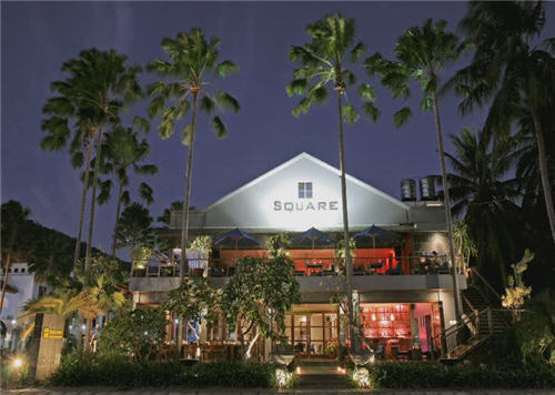 the square senggigi restaurant